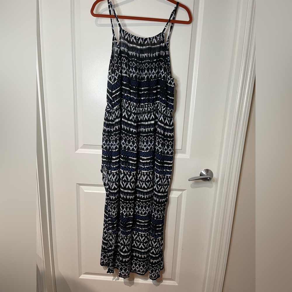 Just Love Chevron Maxi Dress  With Side Slits & Elastic Waist Size 2X. GUC - Picture 5 of 6